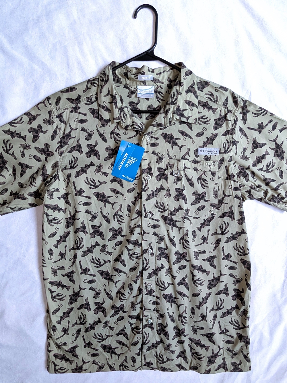 NWT Columbia PFG Green Fish Camo Fishing Button Down Shirt Large